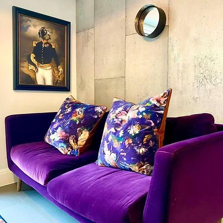 Stunning Apartment - 1 Minute Walk To Poole Quay - Great Location - Free Parking - Fast Wifi - Smart Tv - Newly Decorated - Sleeps Up To 2! Close To Poole & Bournemouth & Sandbanks Ngoại thất bức ảnh